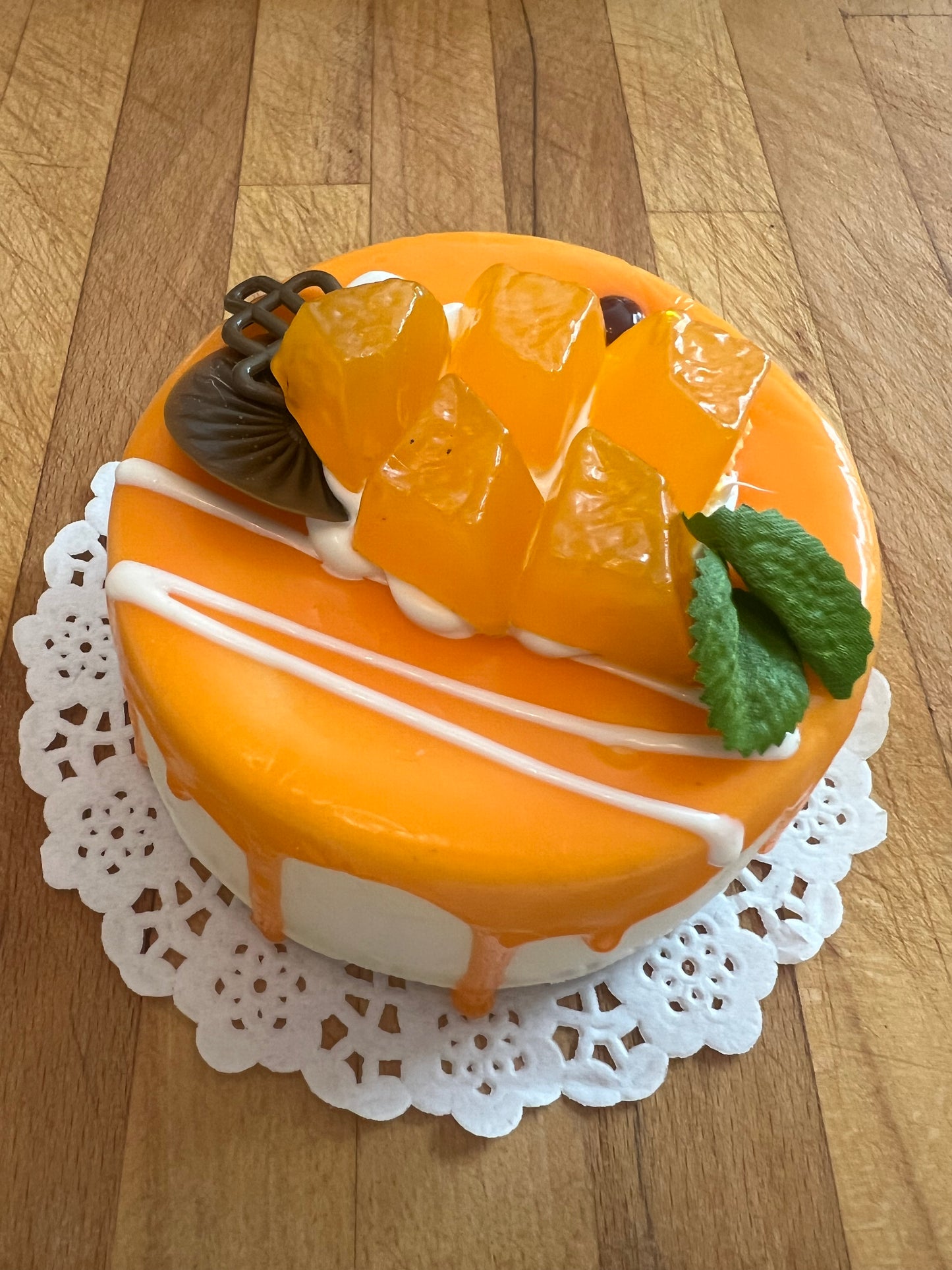 Large Mango Cake