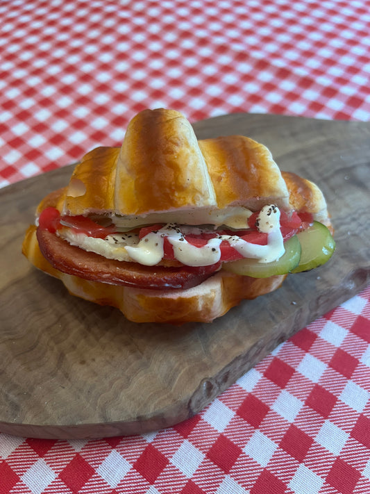 Tomato Meat Croissant